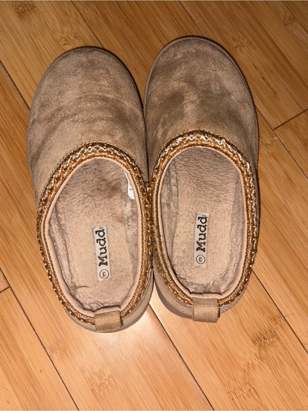 Mudd Kids Slip-On Cozy Shoes in Taupe with Gold Trim